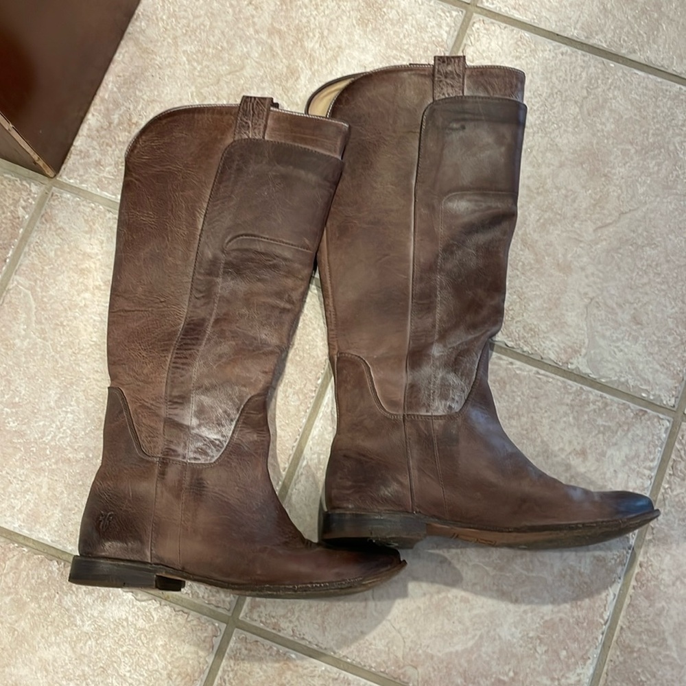FRYE Paige tall riding boot women’s size 8. Dark brown